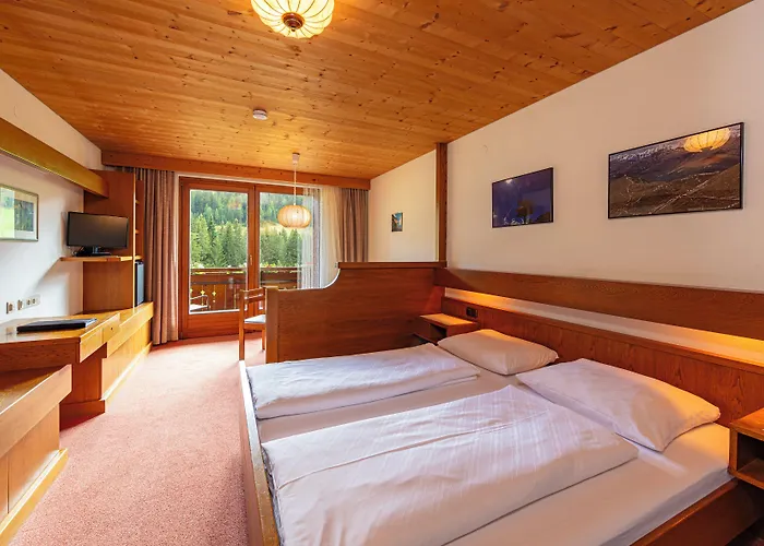 Hotell Panorama Cis - 3*